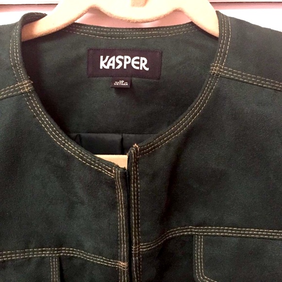 NEW LISTING Vintage Short Jacket - Picture 2 of 7